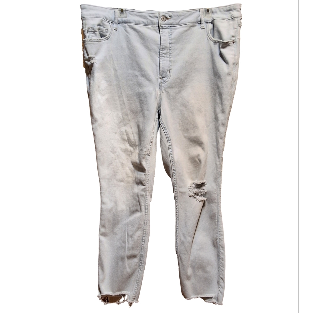 Elevate Your Style with Old Navy's Rockstar Distressed Raw Hem Jeans